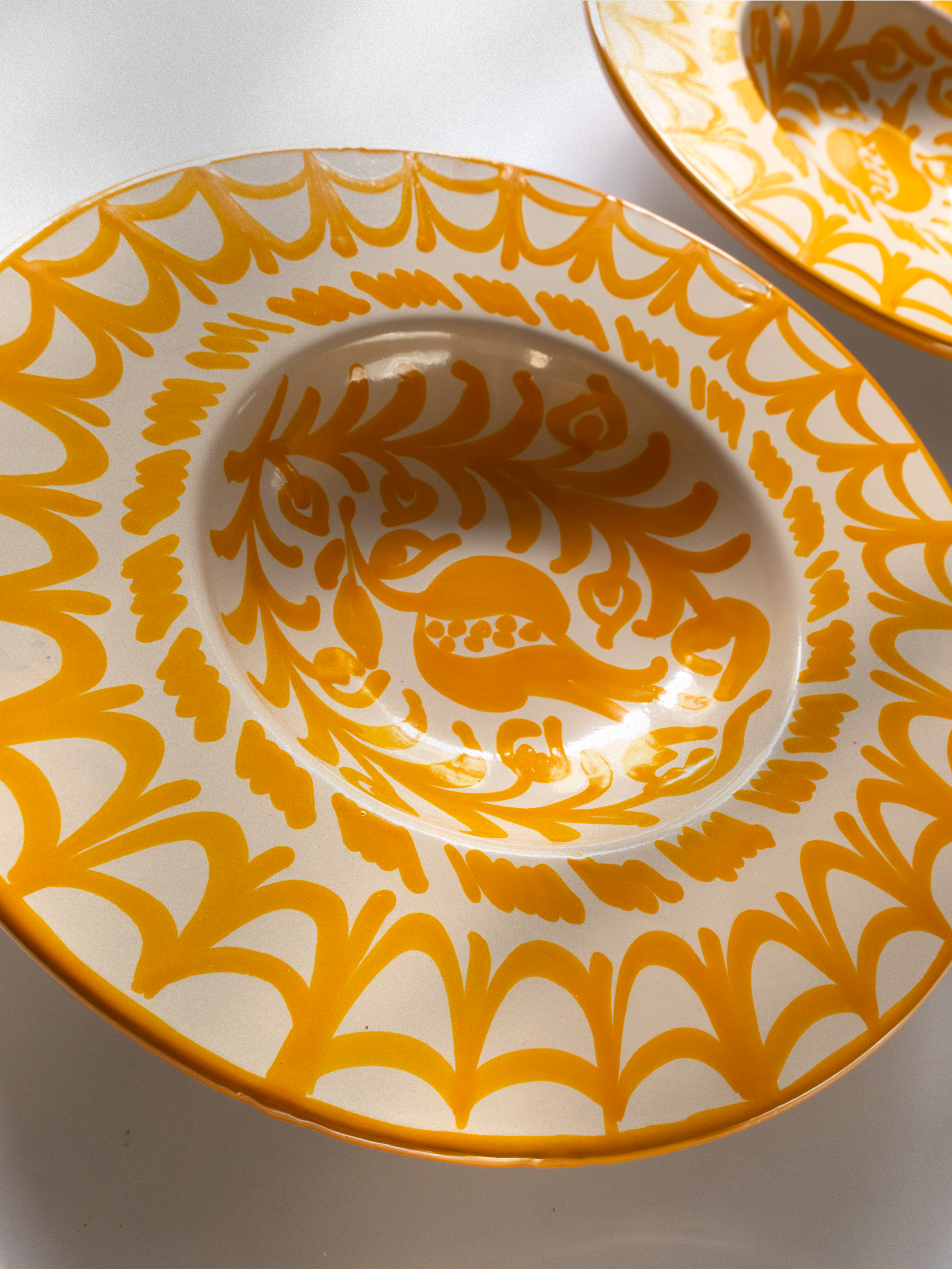 Cue_Deep_Plate_Repintado_Amarillo_26cm_2.png