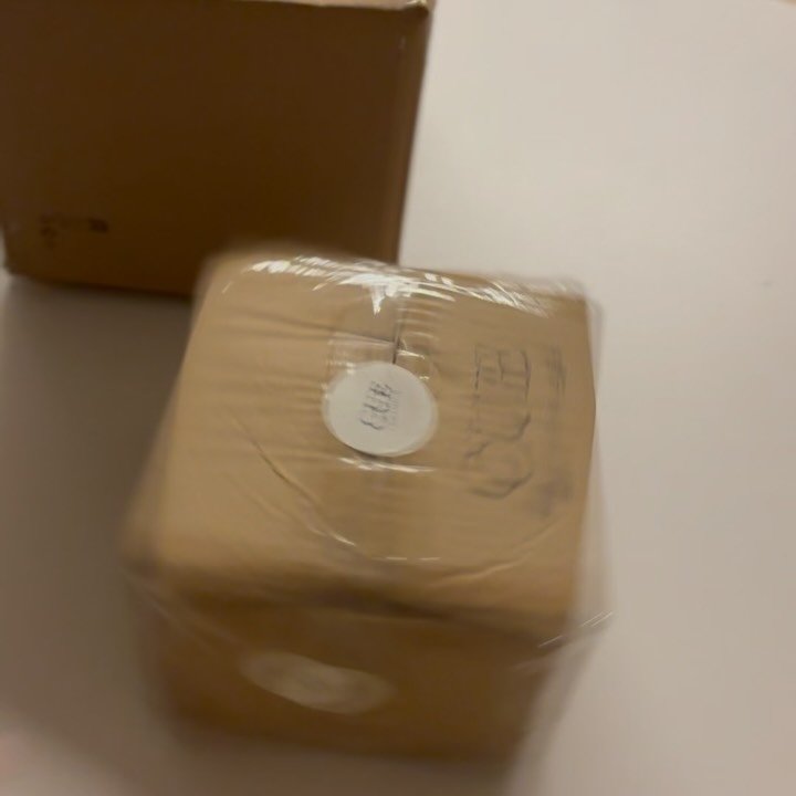 WEEKEND IS HERE! 
Muy muy muy agradecida por vuestra respuesta, tratamos de escoger los mejores productos, los m&aacute;s imperfectos, los pintados a mano, los que tardan en llegar pero es que tienen un tiempo, una historia detr&aacute;s que es impor