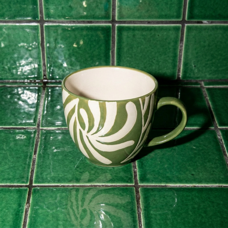 Cómo identificar tazas de diseño y piezas únicas para tu colección