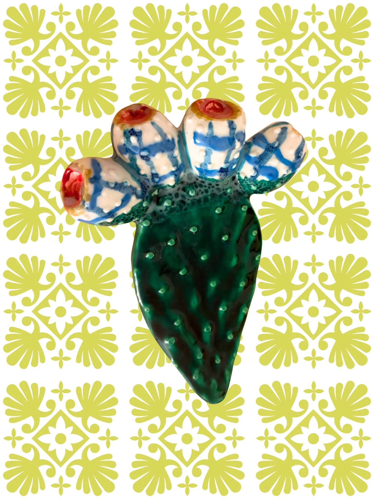 Algunas de nuestras novedades, este cactus para pared o vac&iacute;a bolsillos original de #grottaglie la ensaladera Saudade en azul y nuestra vajilla de Sol ambos de @ollarus_studio