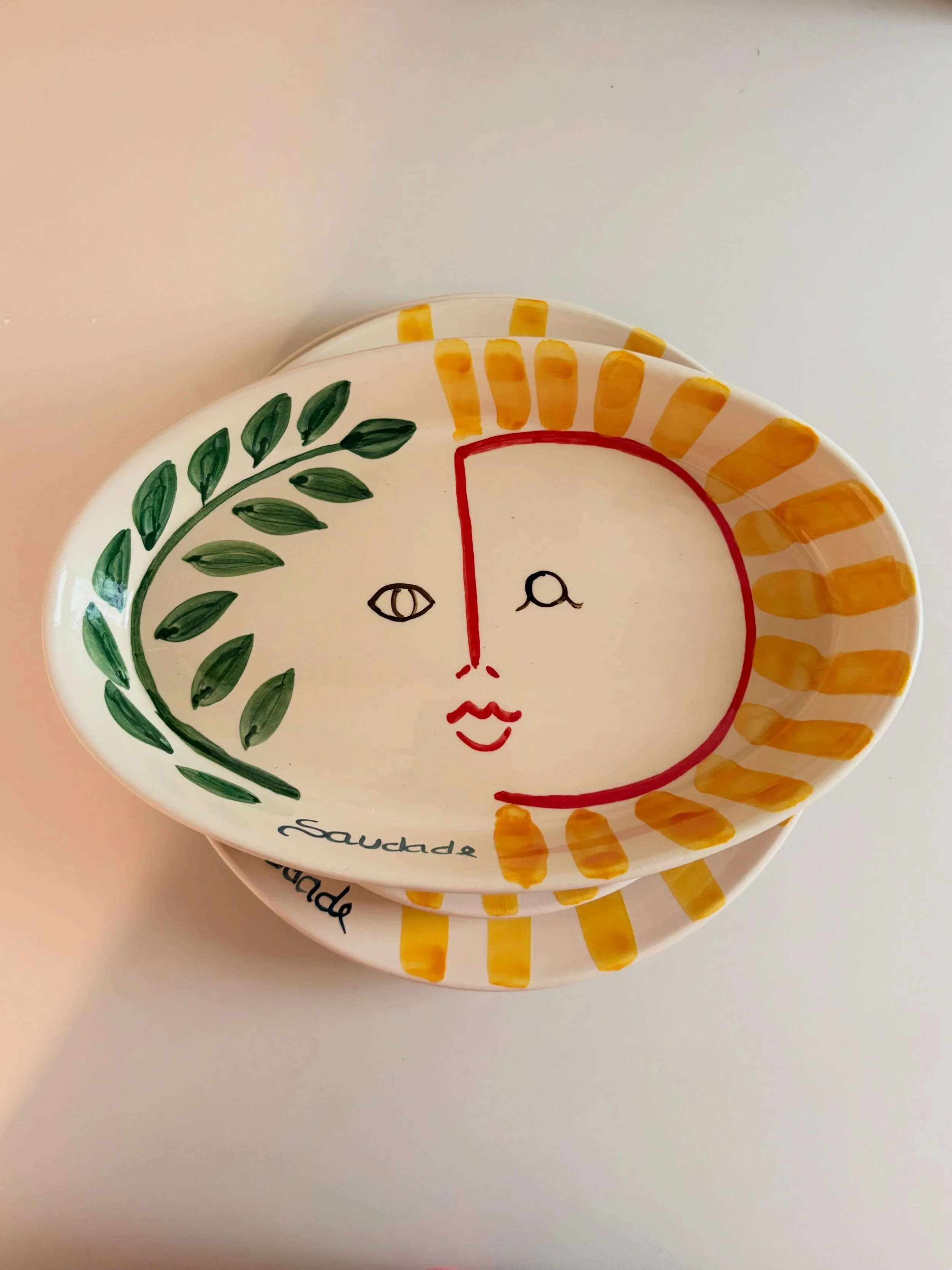 La luz de la ma&ntilde;ana!  Estas piezas lleva intenci&oacute;n y el alma del trabajo hecho a mano. ✨🌿

Saudade es una palabra que no tiene traducci&oacute;n exacta, pero que se siente en el pecho: es una melancol&iacute;a suave por lo que fue, por