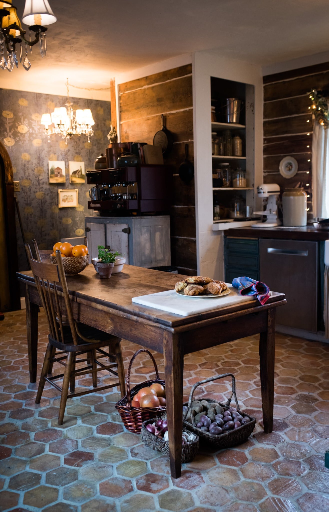 The kitchen table (that made my space sing).