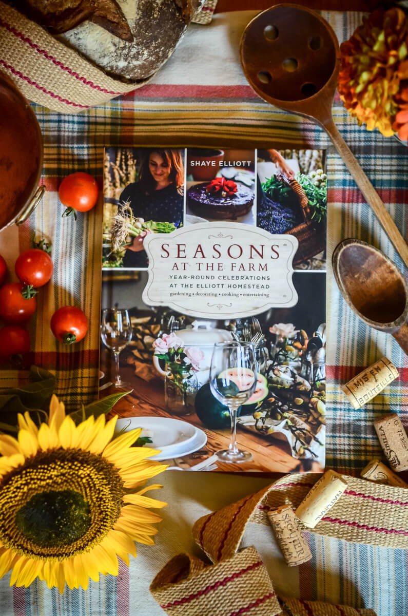 Seasons at the Farm: Year-Round Celebrations at the Elliott Homestead