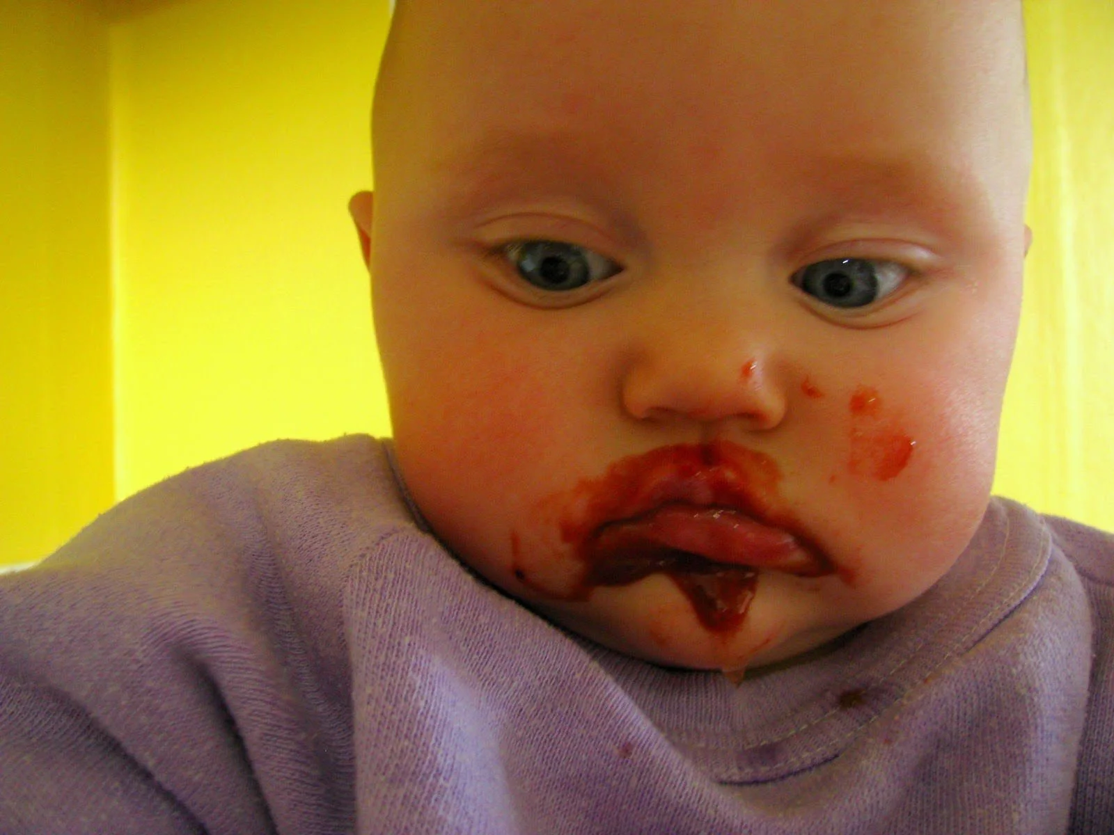 Baby be eatin' plums.