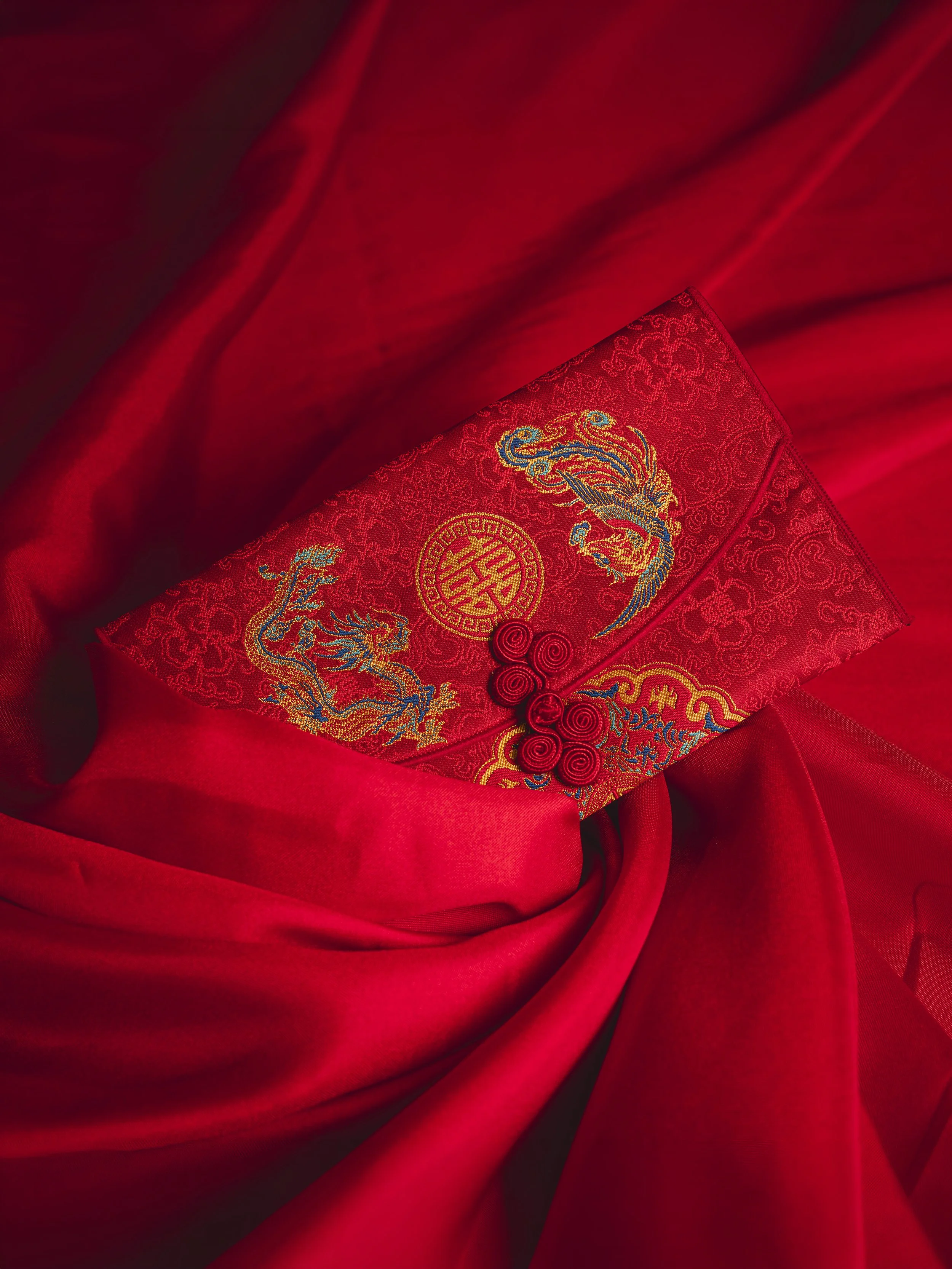RED & GOLD // By RICHIE LAM // 2