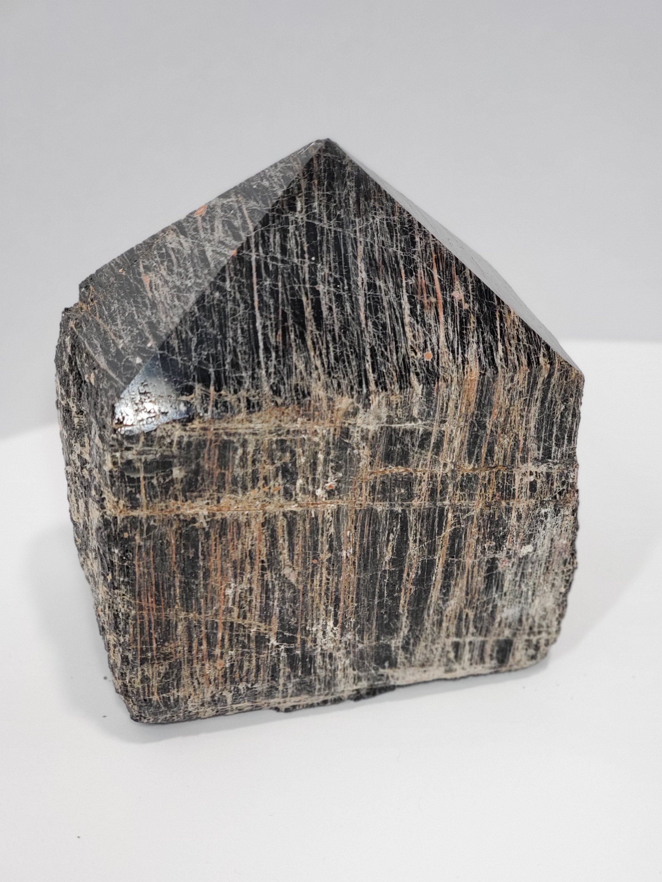 Tormaline Pointe/ red jasper