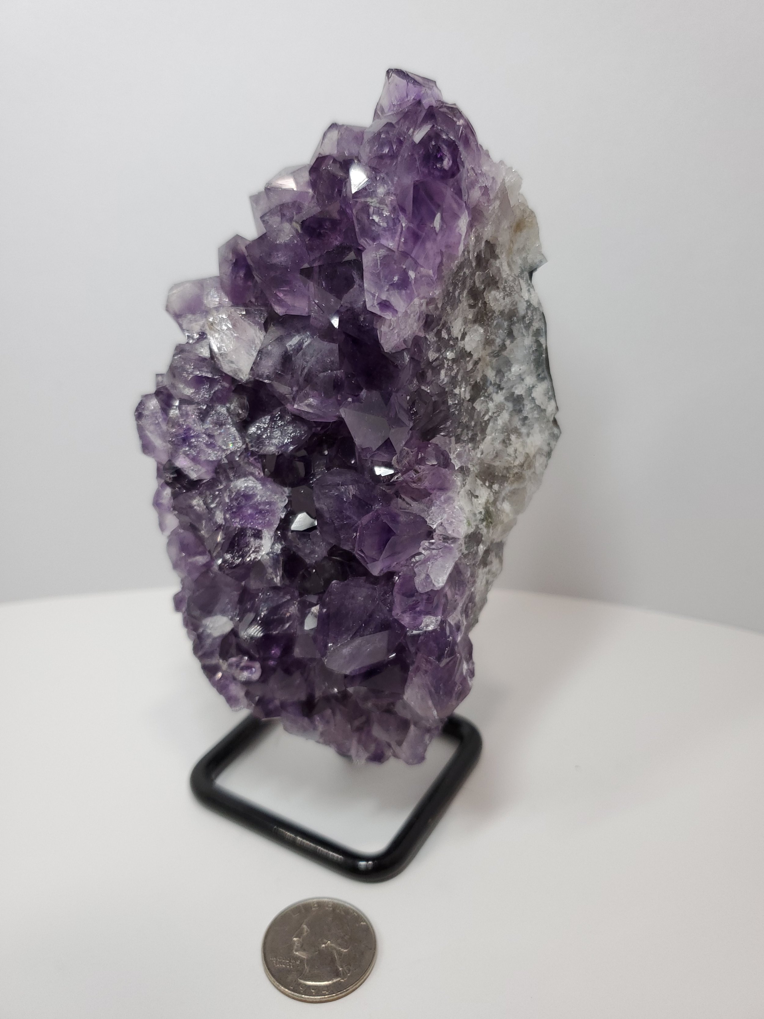 Amethyst Geode Stand 1081 Quarter 2 Side.jpg