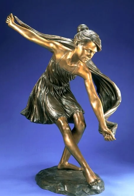 What Sets a Romantic Realism Art Gallery Apart?