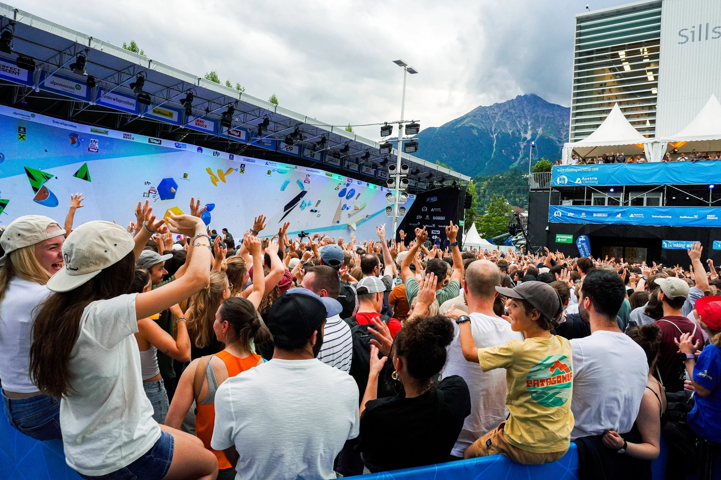 Womens Boulder Finals 274.jpeg