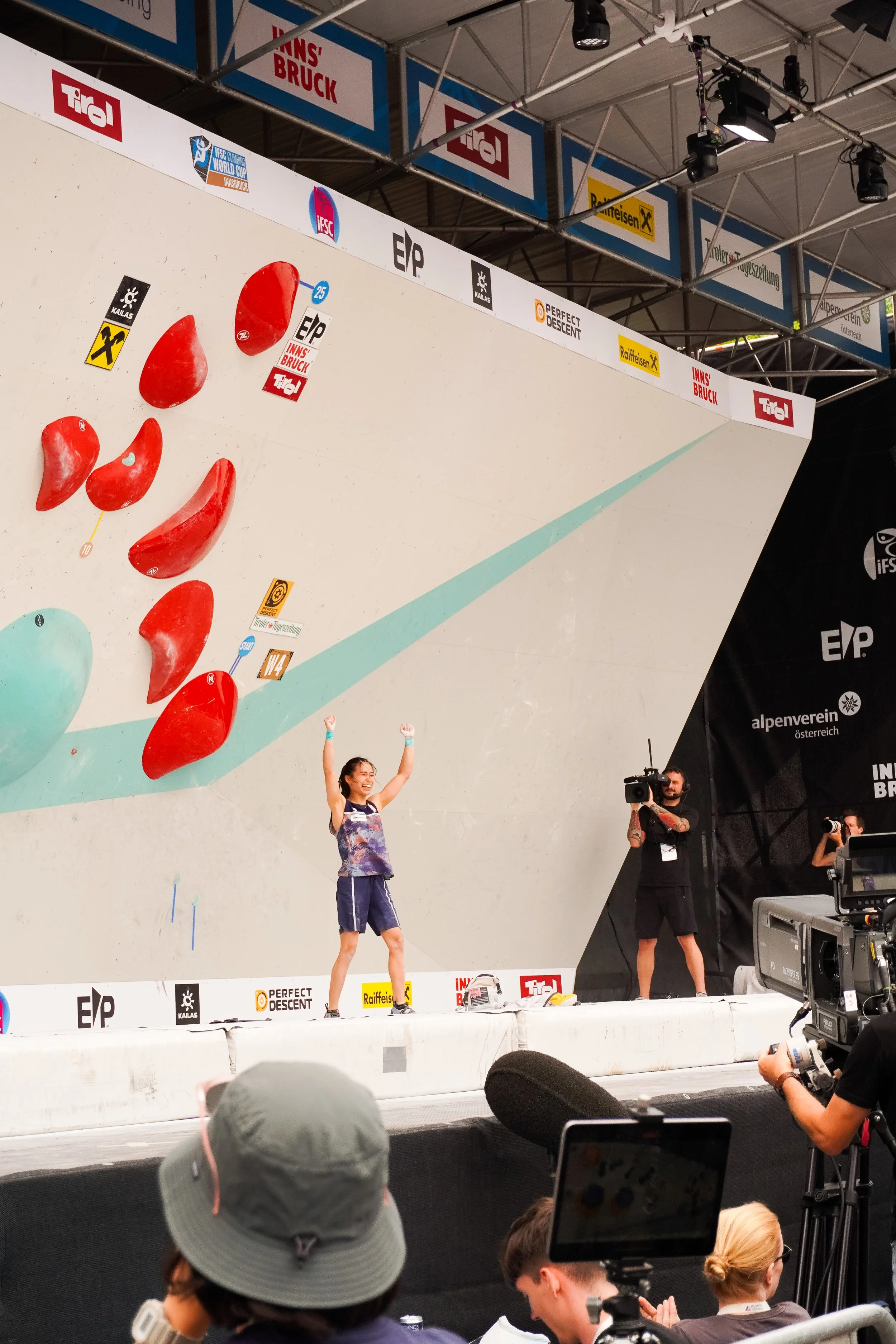 Womens Boulder Semis 122.jpg