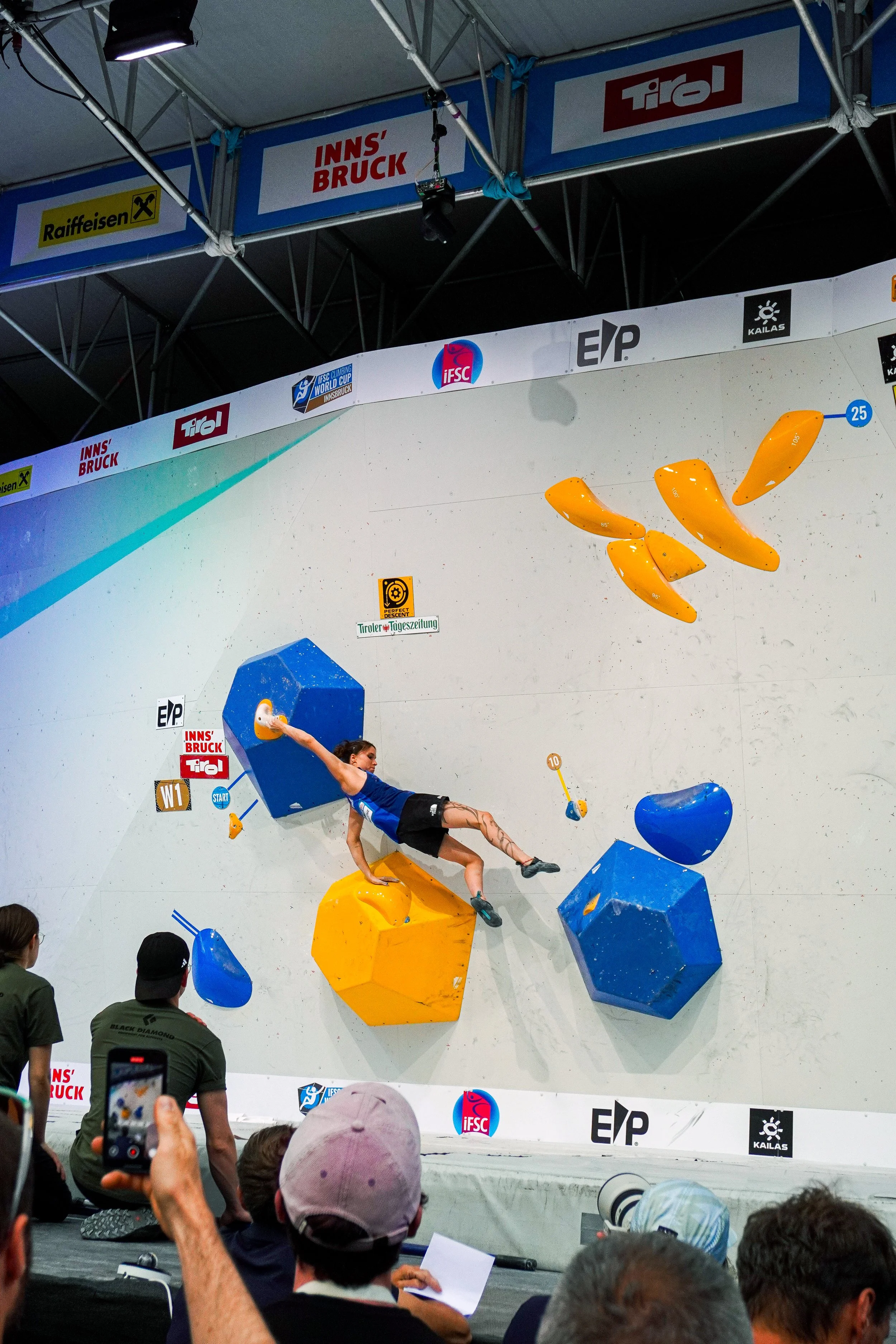 Womens Boulder Finals 005.jpg