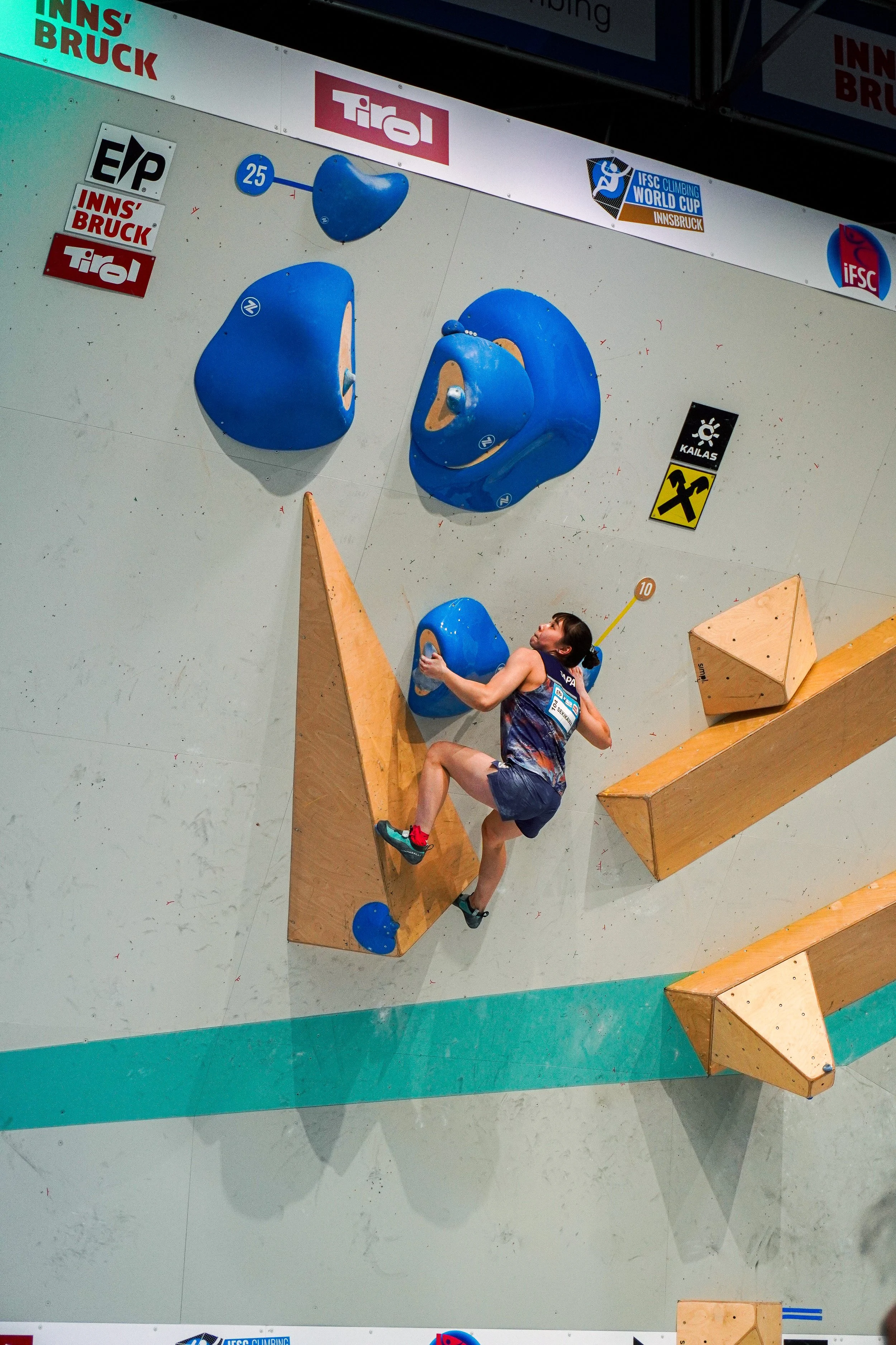 Womens Boulder Finals 028.jpeg
