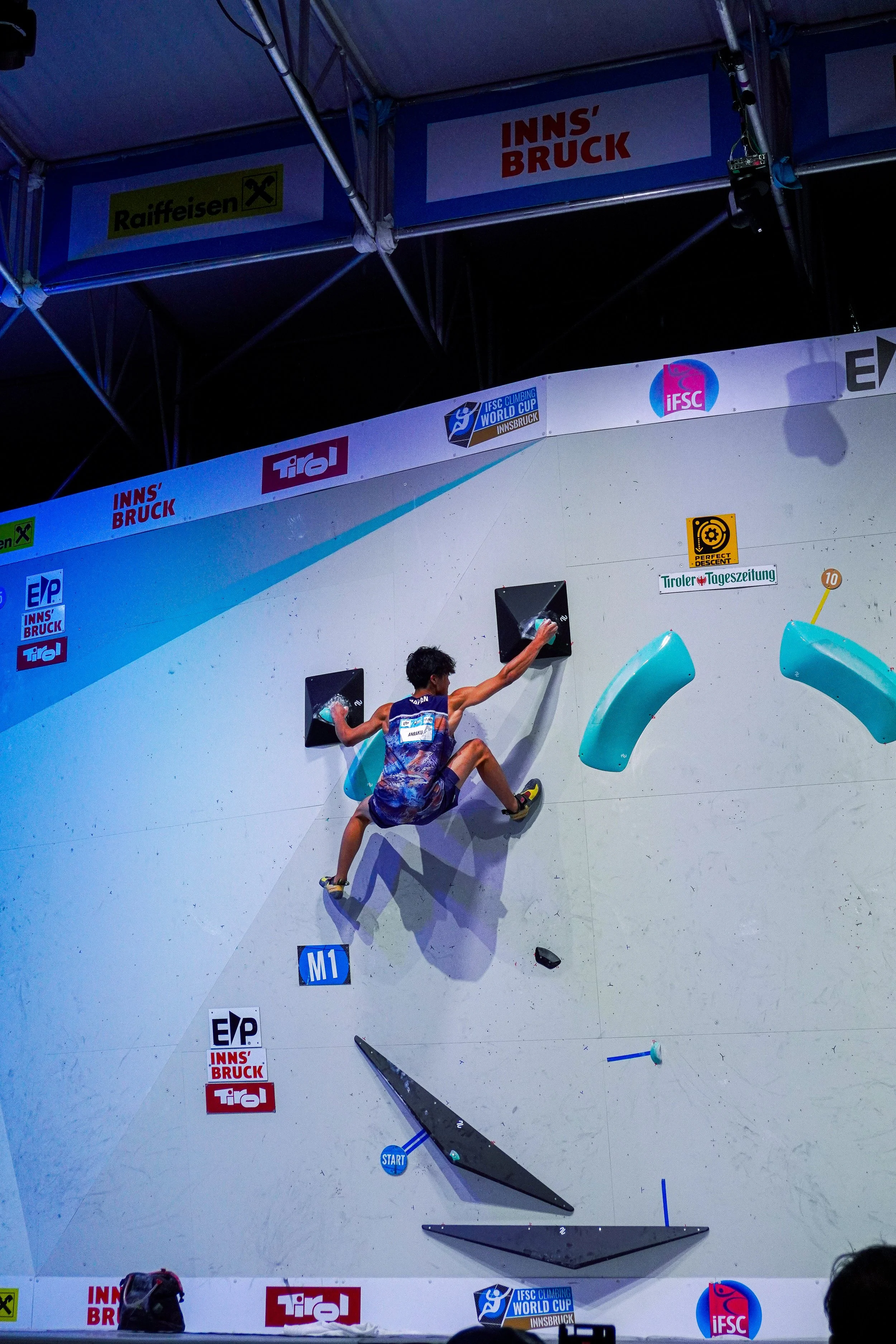 Mens Finals Boulder 055.jpeg