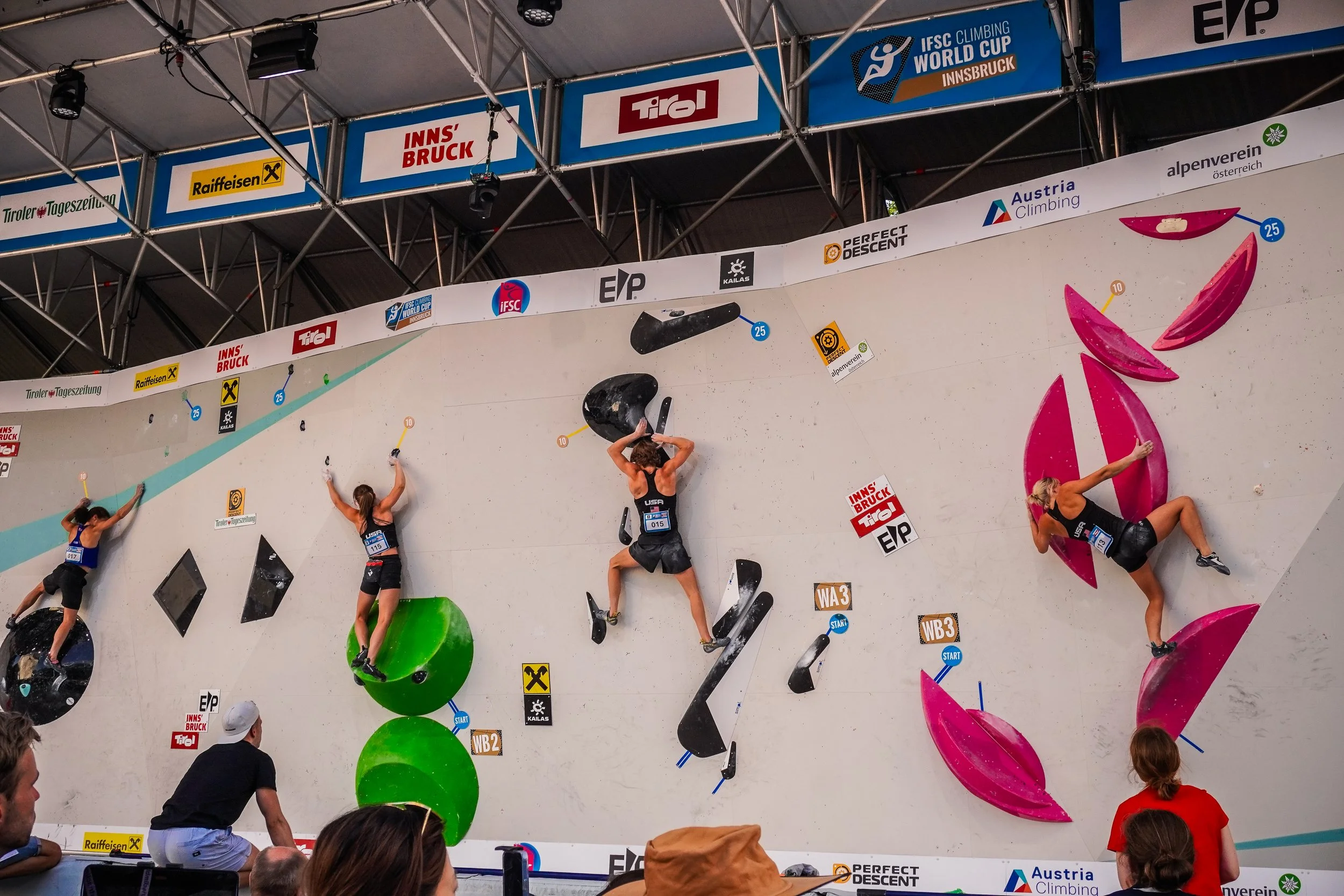 Nekaia Boulder Qualis 09.jpg