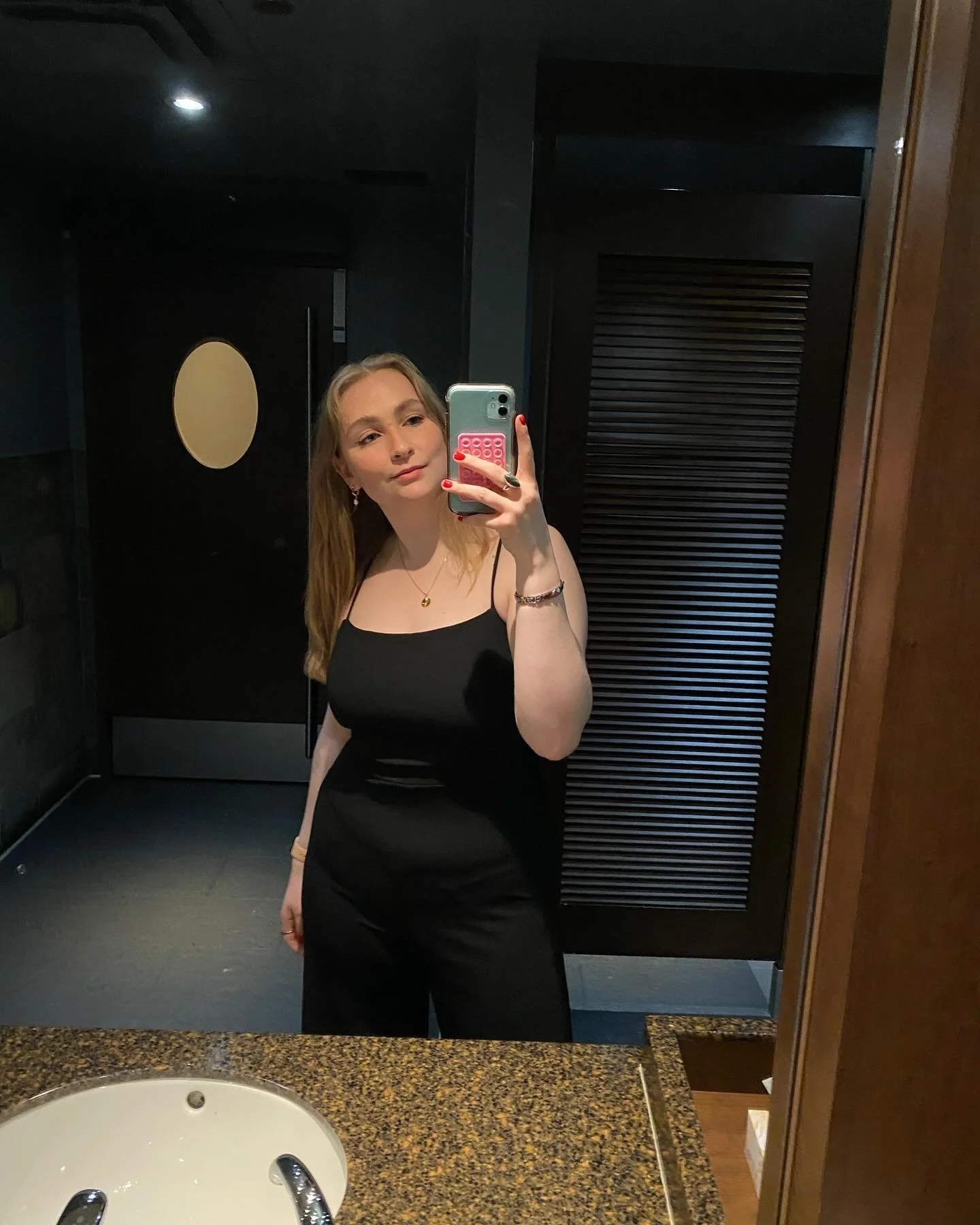 life has been pretty dope lately! lots of changes and growth, and the sun is shininggggg 🌞 happy friday y&rsquo;all!