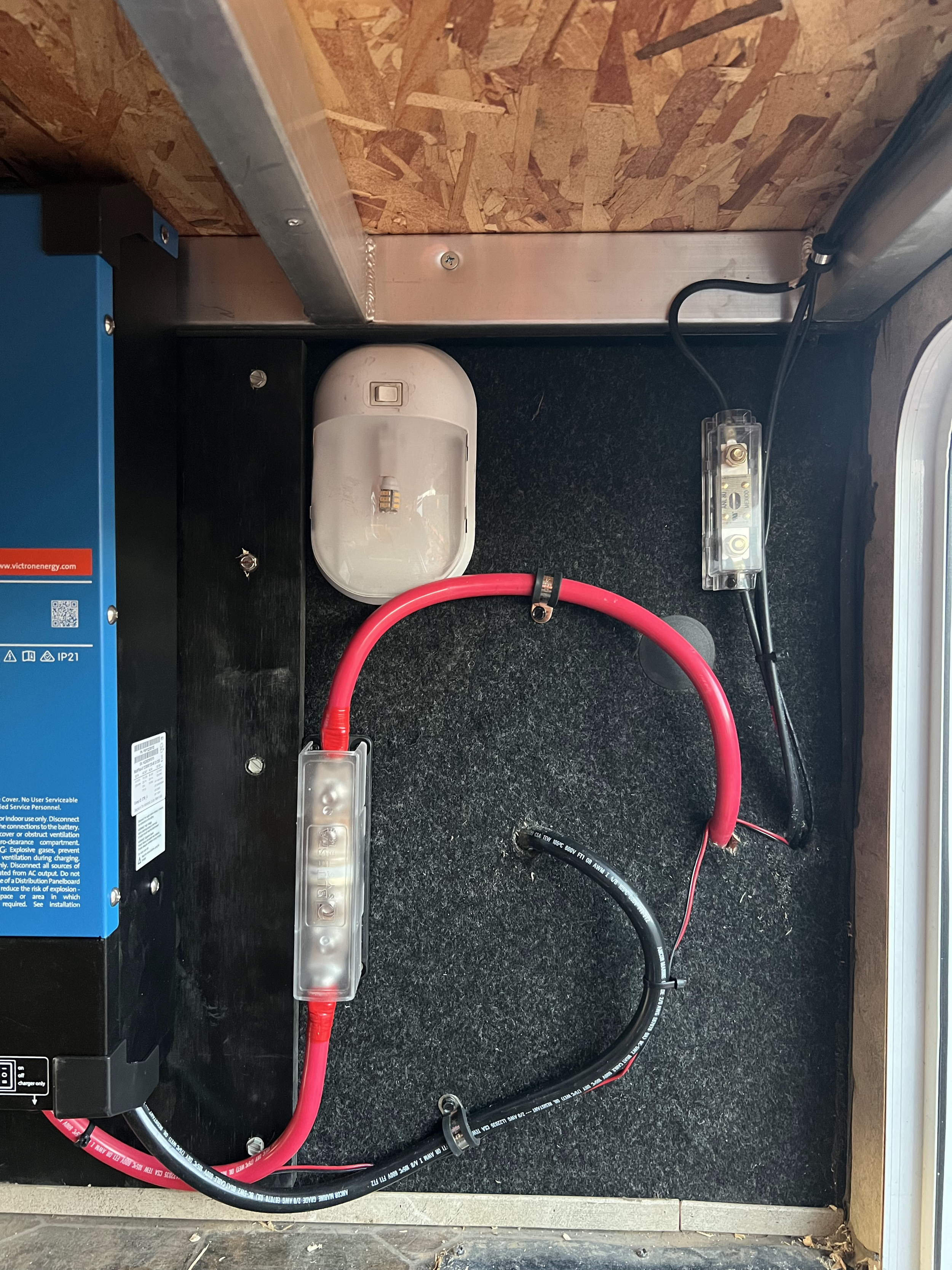 panel solar e invertidos.jpg