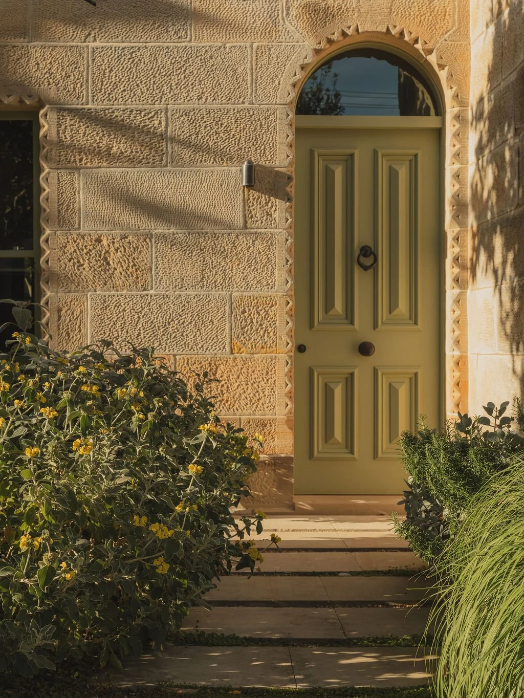 BRONTE SANDSTONE / PRIVATE RESIDENTIAL