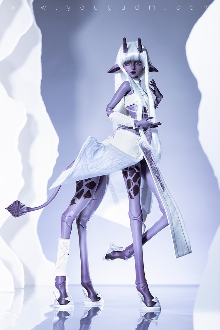 Ilya (Giraffe)