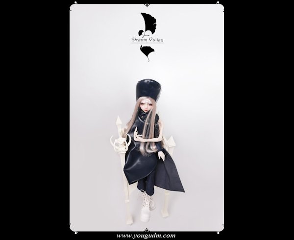 SILENCE 
 color in the picture is pink translucent skin (not available)
 B4-03 special body or B4-02 normal body