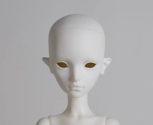 COLLIER
 BLANK HEAD ONLY 
 
 head circumference- 17.5 cm 
 wig size approx. 6-7 inches 
 for 46cm body / 6.8 cm neck 
 eye size 14 mm 