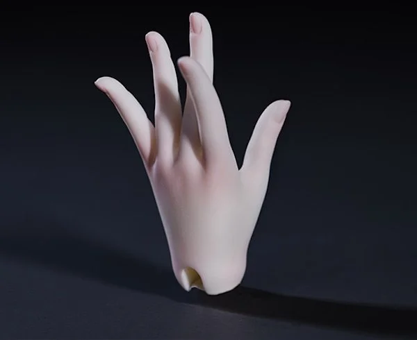 H4-06 dance hands 