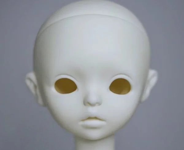 RACH
 BLANK HEAD ONLY
 
 head circumference- 16.5 cm 
 wig size approx. 6-7 inches
 for 28cm body / 6.5 cm neck
 eye size 14 mm