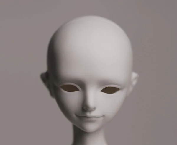 GRAYSON 
 BLANK HEAD ONLY 
 
 head circumference- 17.5 cm 
 wig size approx. 6-7 inches 
 for 51cm body / 7 cm neck 
 eye size 14 mm 