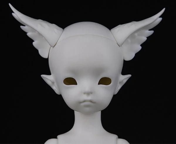 SHERRA
 BLANK HEAD ONLY
 
 head circumference- 16.5 cm 
 wig size approx. 6-7 inches
 for 28cm body / 6.5 cm neck
 eye size 12 mm