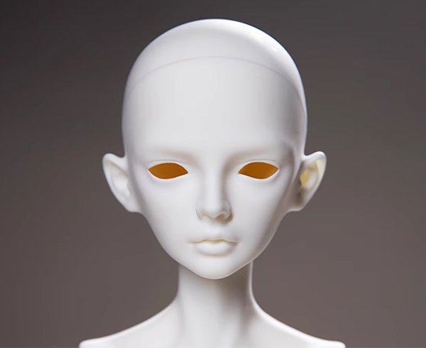 RAH 
 BLANK HEAD ONLY 
 
 head circumference- 18.5 cm
 wig size approx. 7-8 inches
 for 49cm body / 6.5 cm neck
 eye size 14 mm