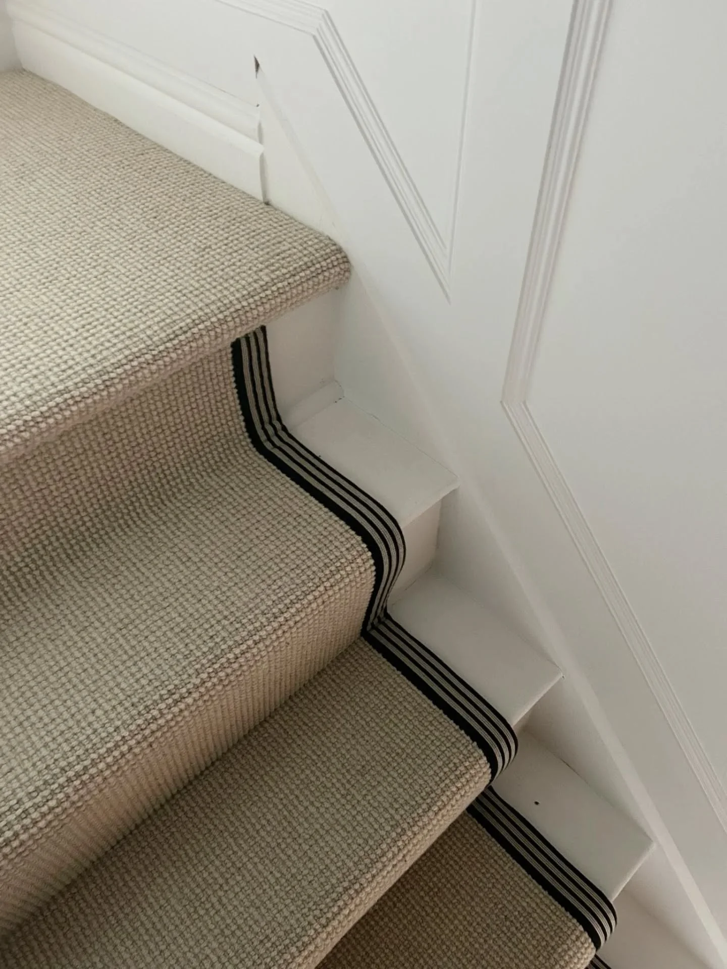 Cold weather calls for cosy homes ❄️
And nothing feels better underfoot than brand-new carpet &amp; Flooring.

Why leave the comfort of your home when&nbsp;the showroom can come to you?&nbsp;🚐✨

We&rsquo;re excited to introduce our&nbsp;Showroom Van