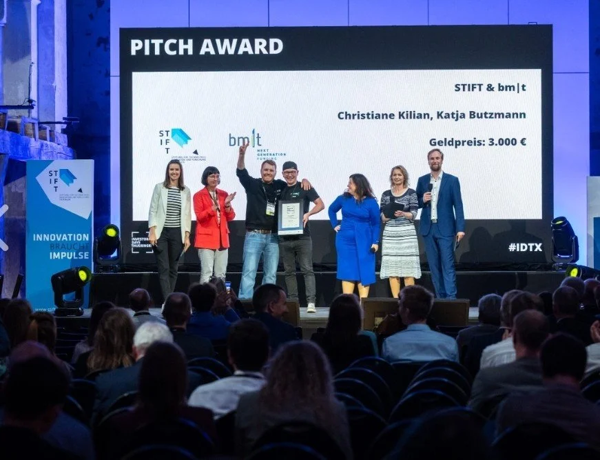 IDTX Pitch Award4.jpg