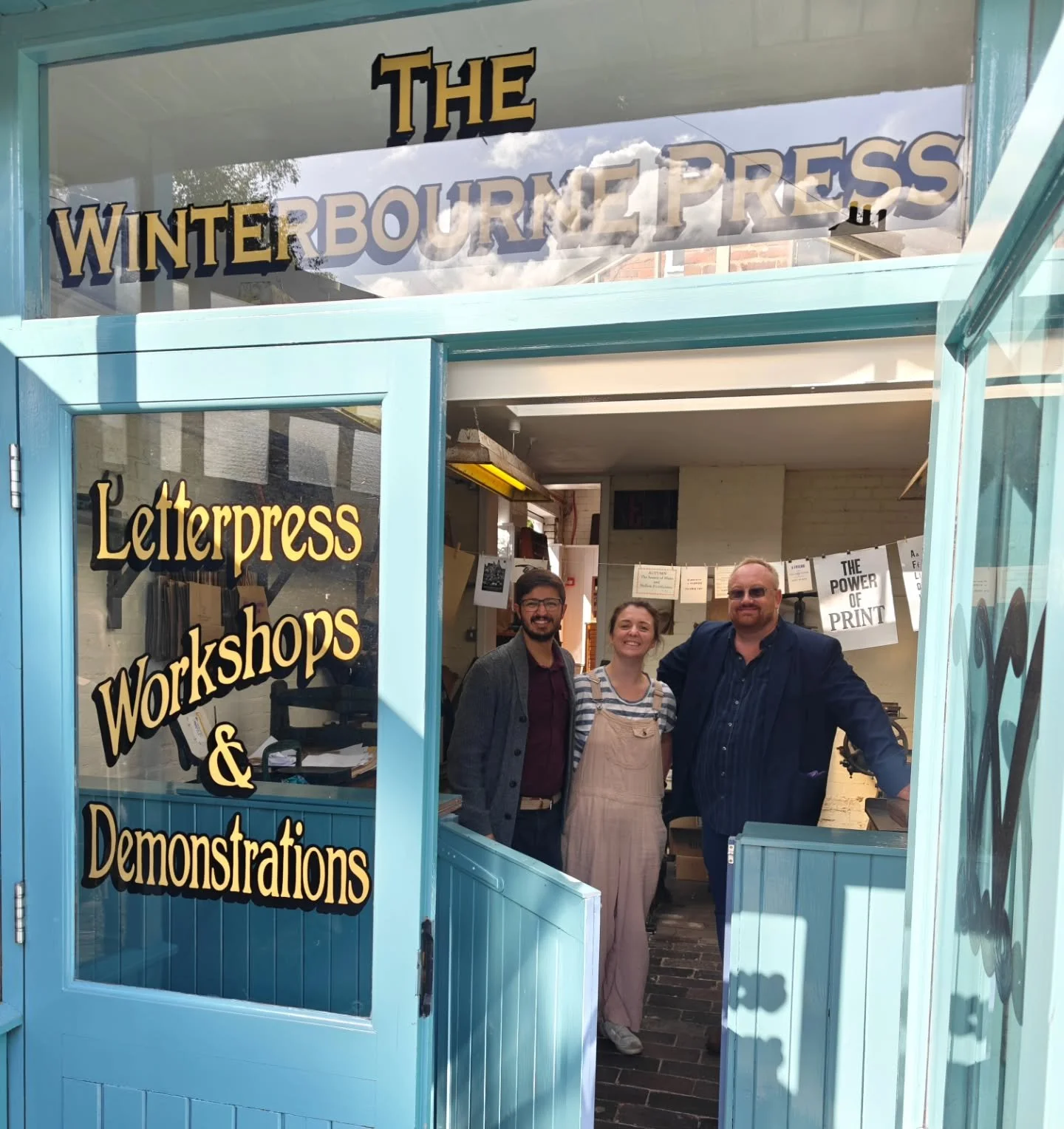 We collected our printing block and a fabulous tabletop printing press from @winterbournehg ahead of our shows in Cambridge and Birmingham this week! Our audiences may even get to have a go on it themselves! 📄🫟

We can't thank Winterbourne, Lee, an