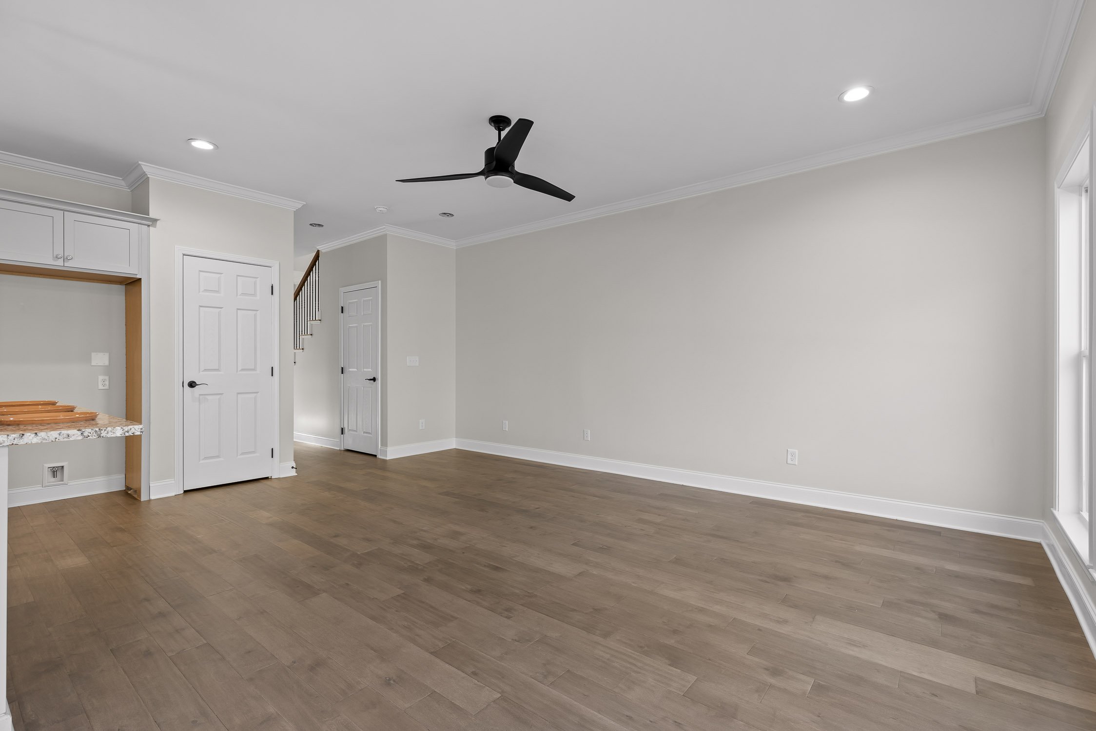 9057 Dallas-13.jpg