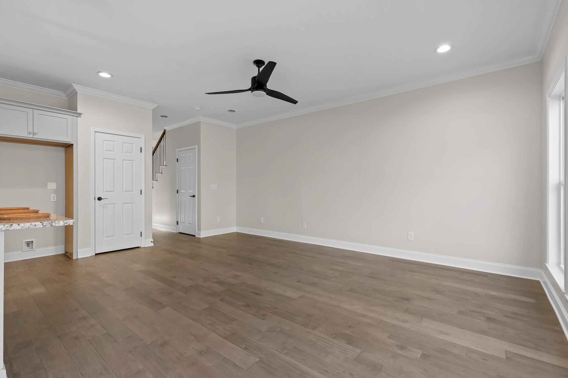 9057 Dallas-13.jpg