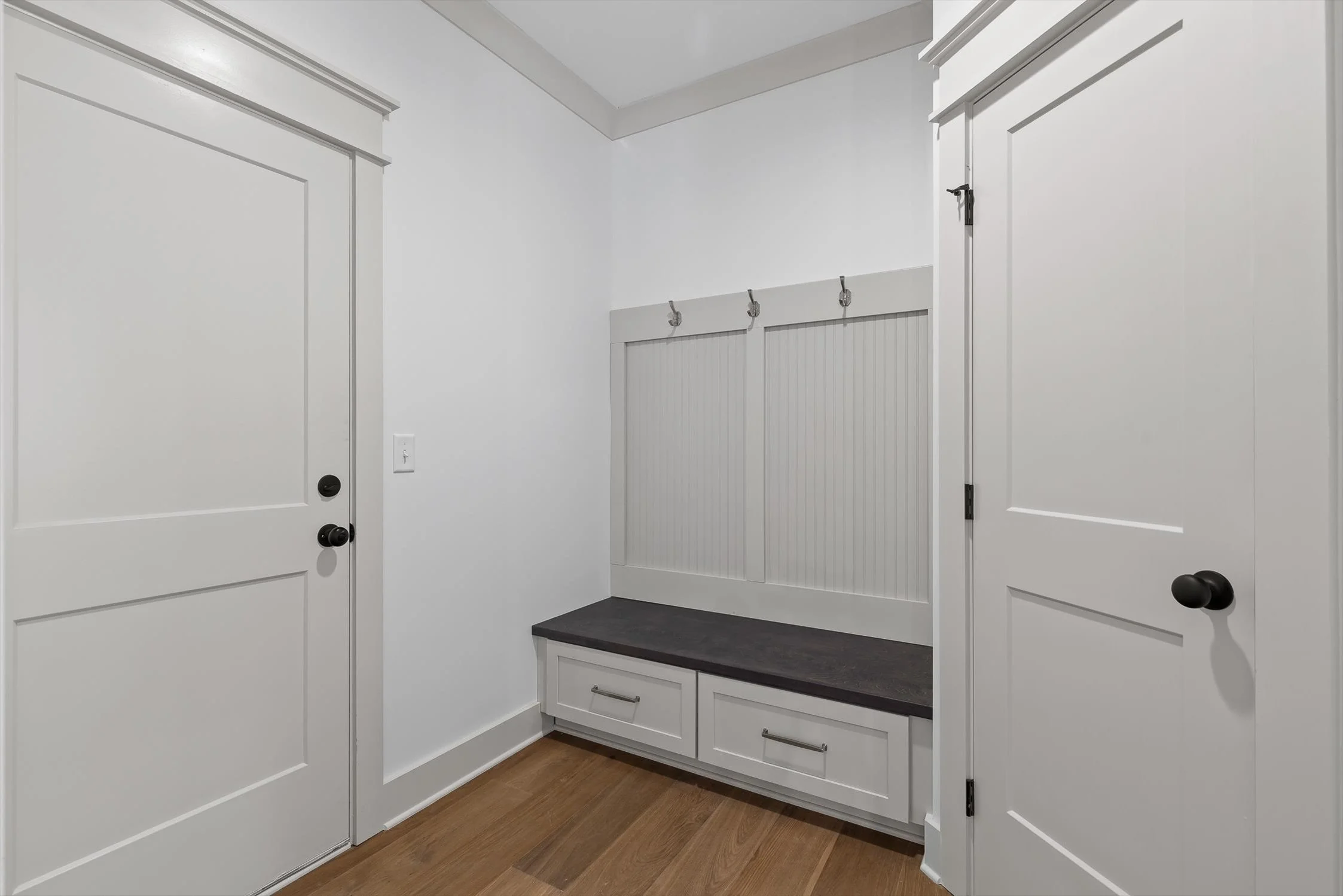 31-Poe Rd-27.jpg
