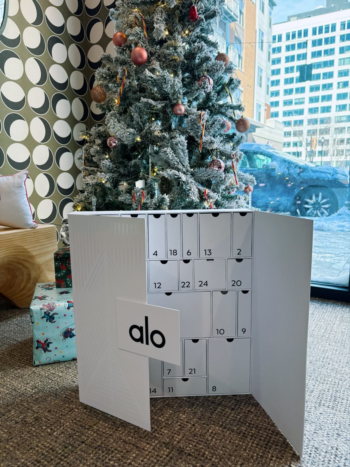 🚨 CLOSED DAY 5 OF 5 DAYS OF GIVEAWAYS 🚨

Here&rsquo;s how to enter to win day 5 with our @alo advent calendar with 24 days of surprises inside 🤭

1. Follow us
2. Like this post 
3. Tag your favorite yoga partner 🧘 the more you comment the higher 