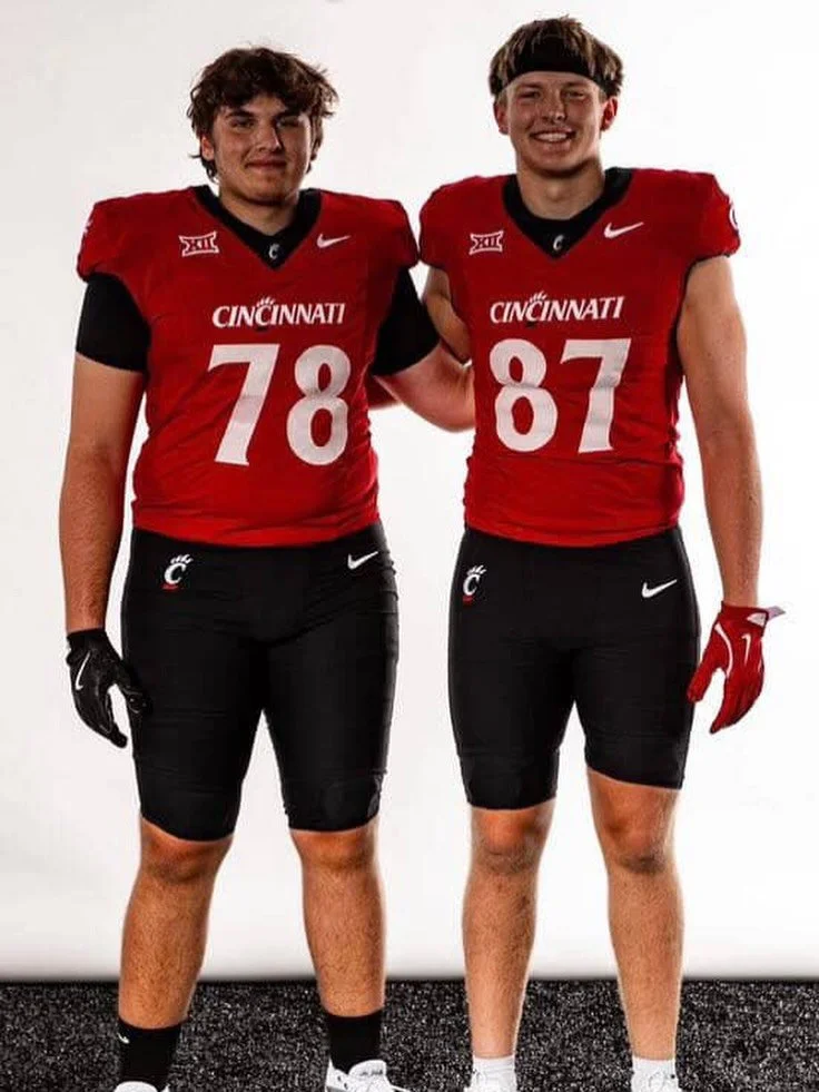 🔥🐾You may of HAD the Kelce brothers, but We HAVE the GROVER BROTHERS!!! ❤️😼

#studenthousing #uofcincy #ucfootball #gatewayloftscincinnati #cincinnati