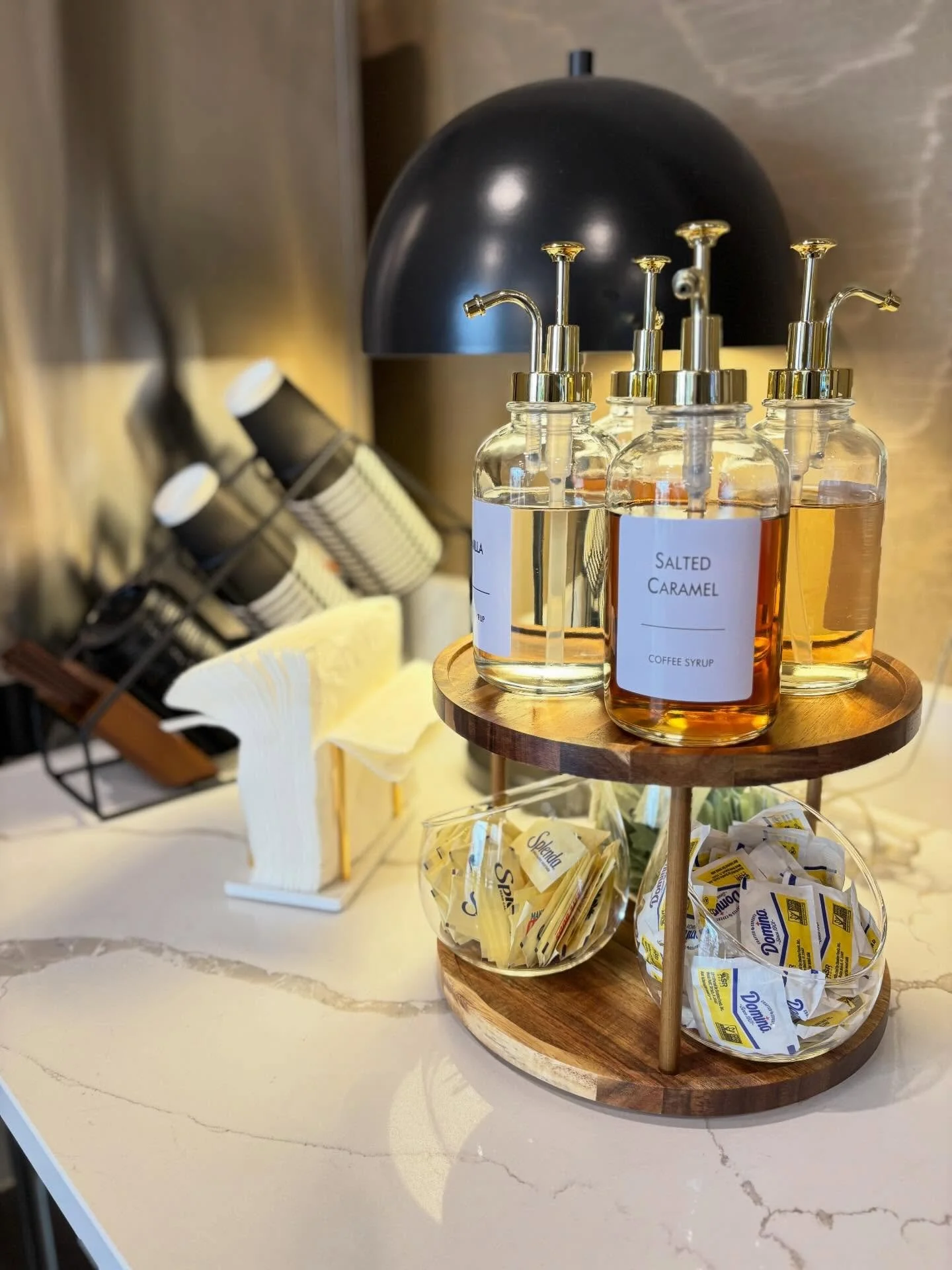 ☕️ NEW AT GATEWAY LOFTS ☕️

Welcome back from Spring Break ✨
Your new daily routine just got an upgrade.

Stop by the clubhouse and grab a fresh coffee before class, study sessions, or your morning reset! 

#gatewayloftsliving #studenthousing #uofcin