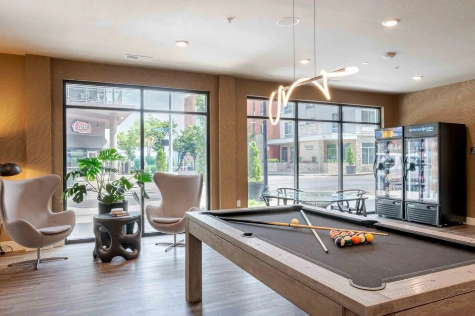 Home isn&rsquo;t just your apartment&mdash;it&rsquo;s the spaces in between. 🏡✨
From friendly games of pool to late-night study sessions (with a complimentary Proud Hound coffee in hand ☕️), our clubhouse is ready for it all.
Move-in is just around 