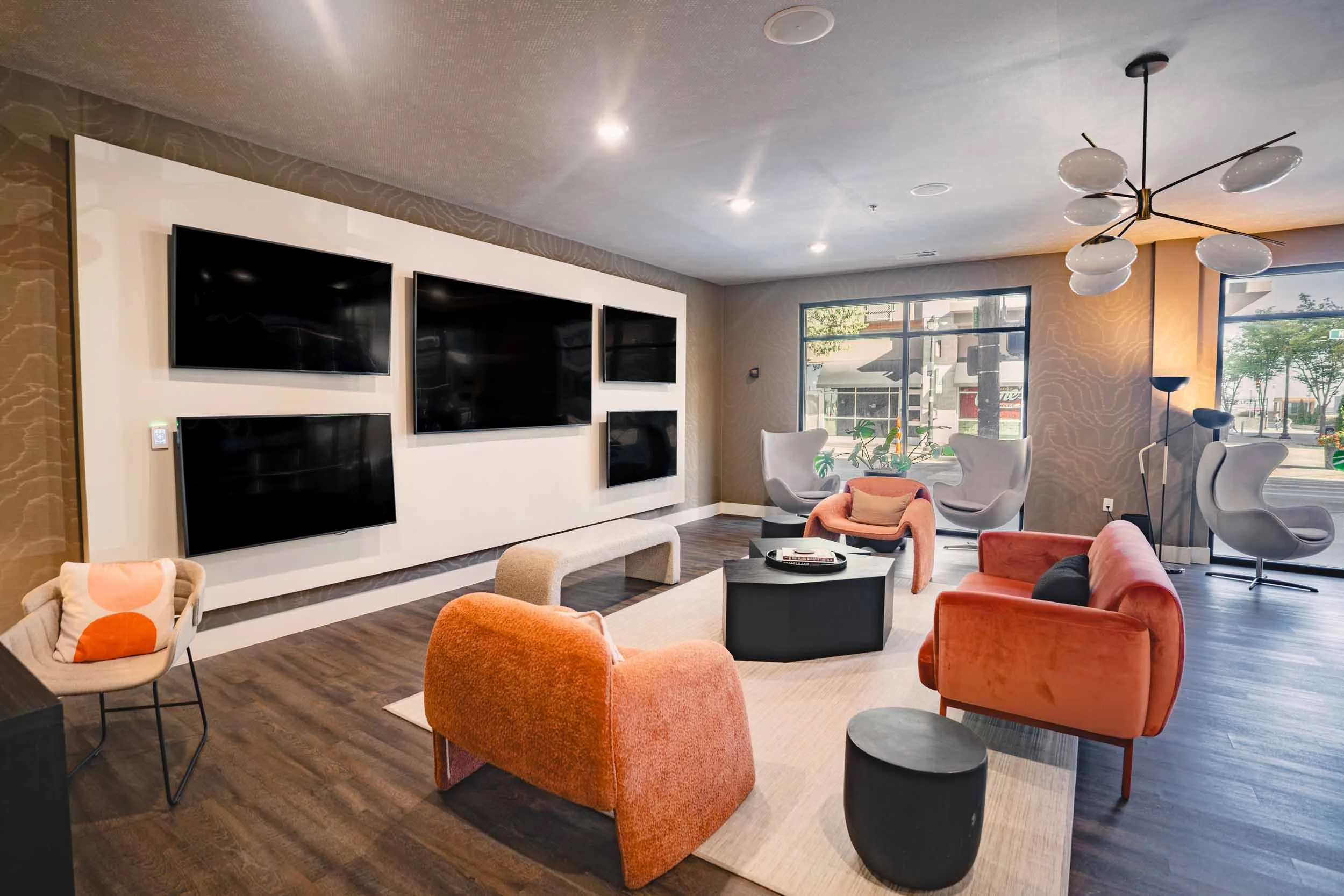 Gateway Lofts Cincinnati | Apartments in Cincinnati, OH | Clubhouse and Resident Lounge