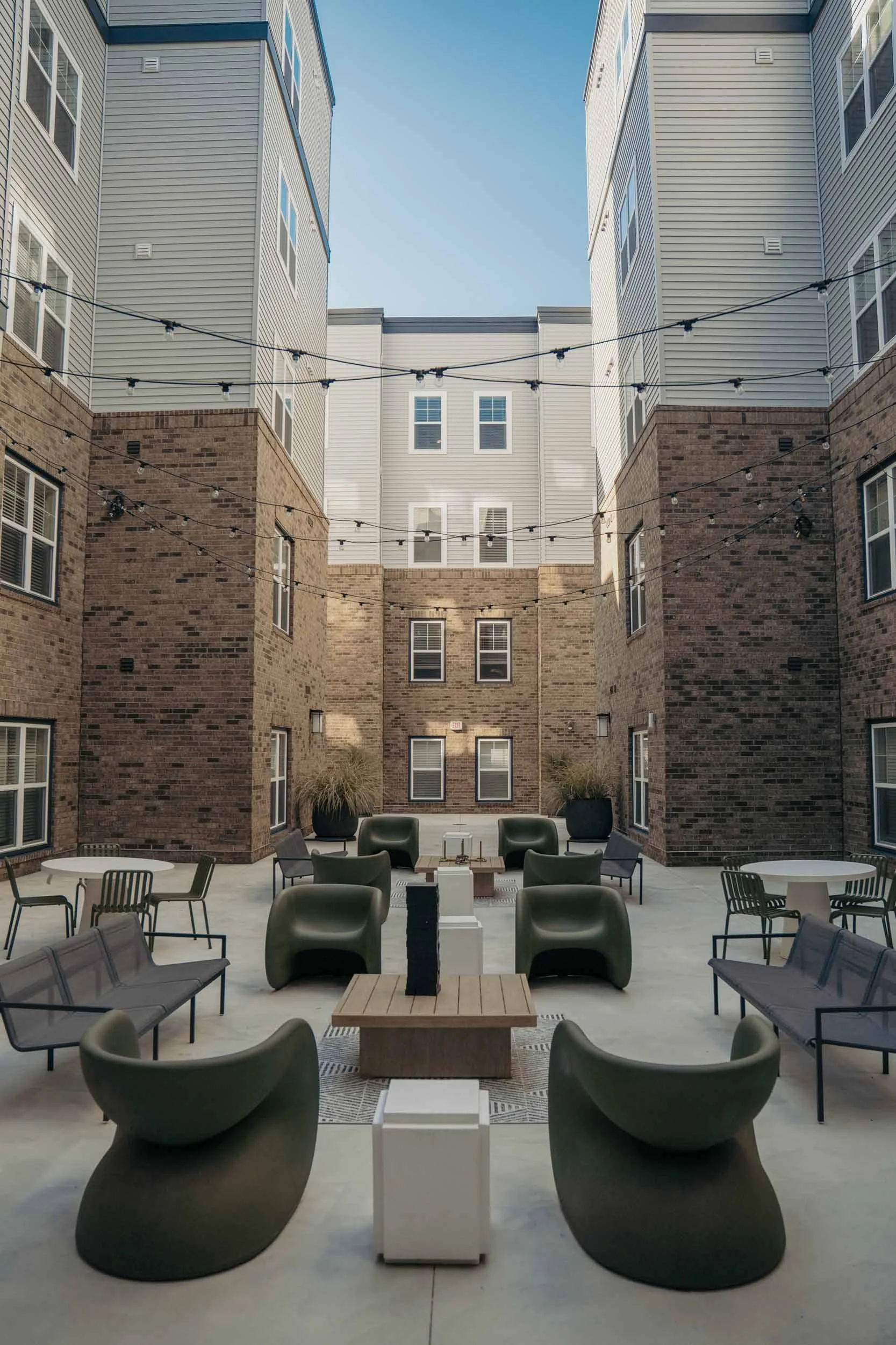 Gateway Lofts Cincinnati | Apartments in Cincinnati, OH | Courtyard