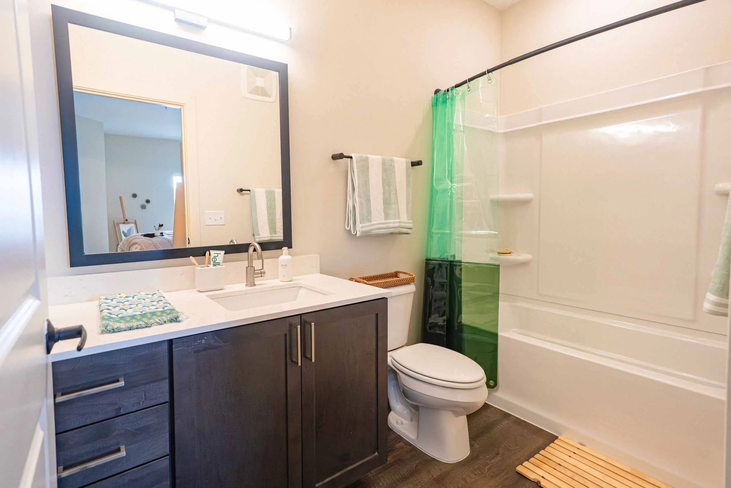 Gateway Lofts Cincinnati | Apartments in Cincinnati, OH | Bathroom