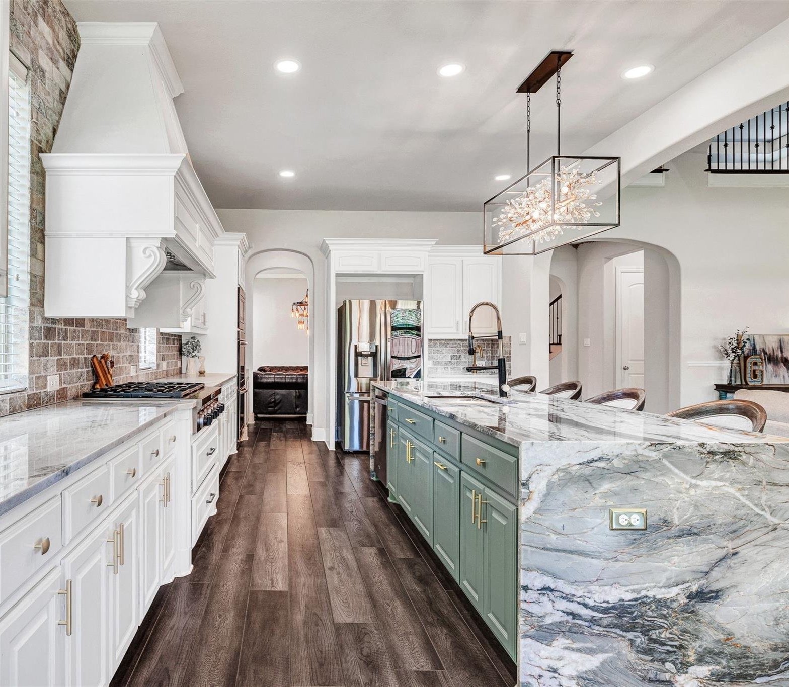 callander Kitchen3.jpg