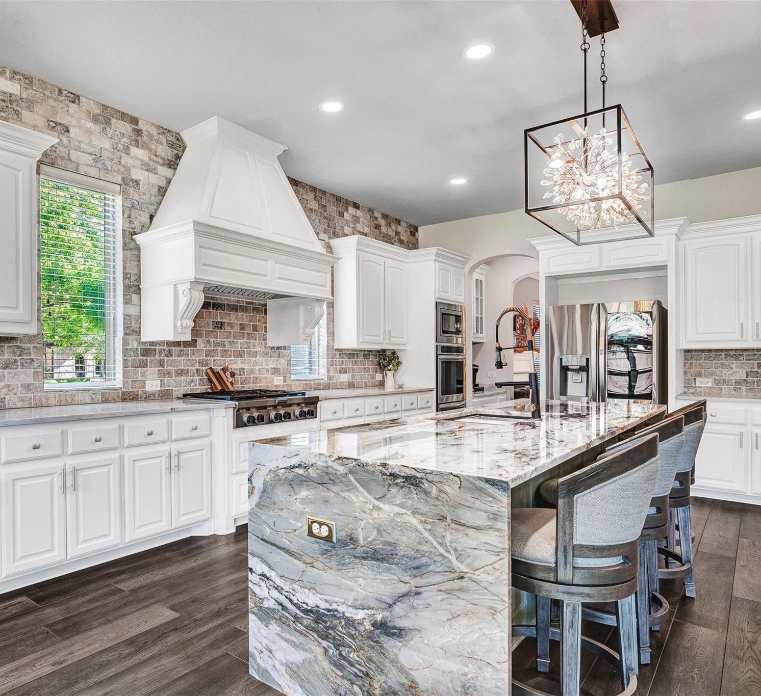 Callander Kitchen2.jpg