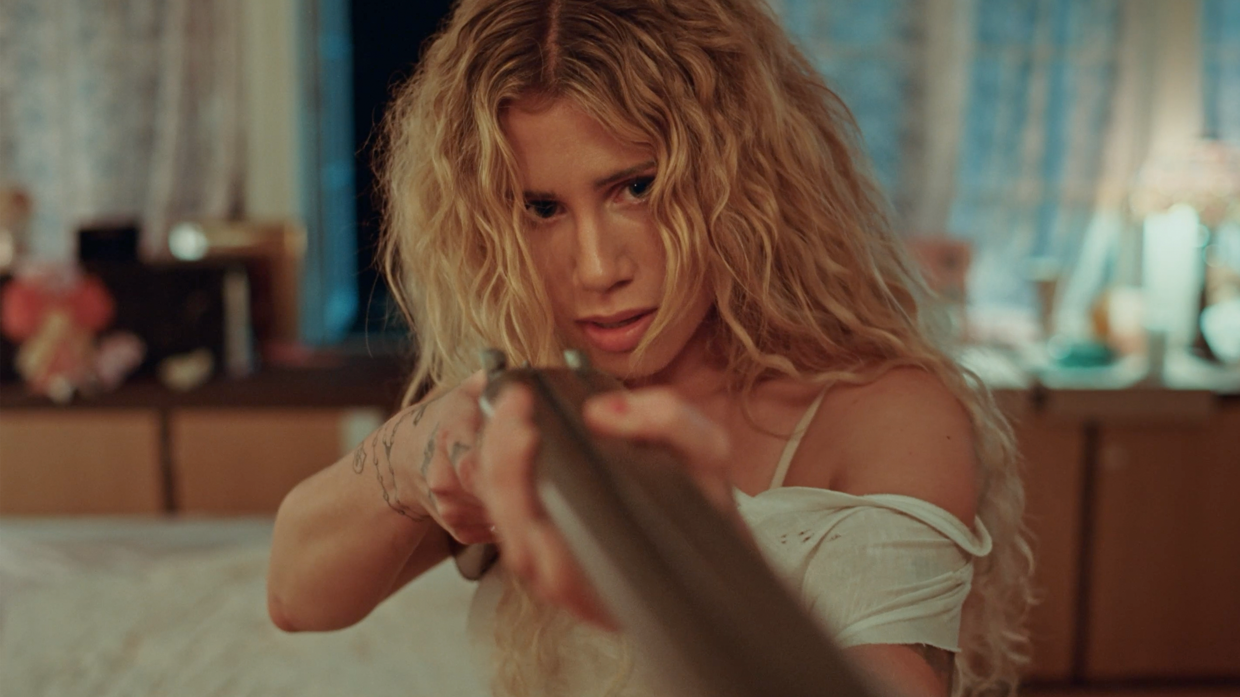 slayyyter - dance... (official video)