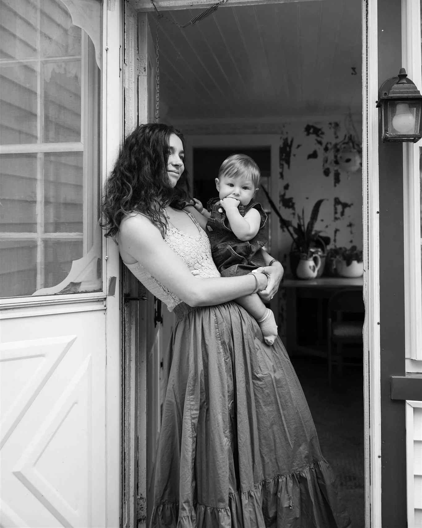 convinced zion and hezekiah to do a little shoot at their new home on a rainy day.

obsessed both equally with zion and kai (and these photos) and love watching my friends raise babies. 

always a plus when your best friend buys a cute house that loo