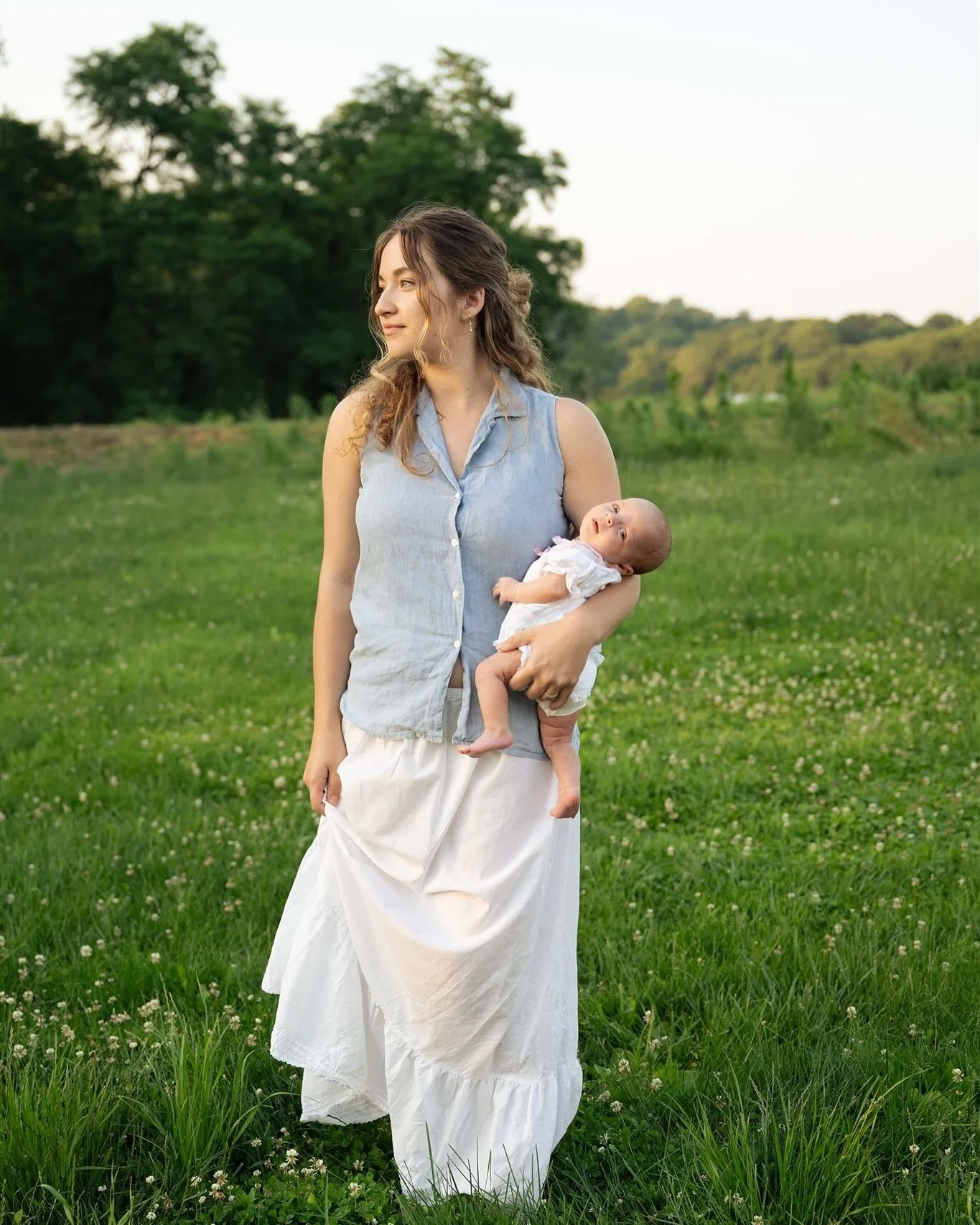a couple pics of aubre and Elliot (and Noah) we grabbed a few weeks ago.

it continues to be the greatest joy to watch your friends from season to season and this one is so very sweet. 

my favorite is Elliot over the hydrangeas

5,8,&amp;10 shot on 