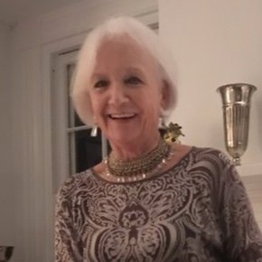 Headshot of Nancy Achenbach