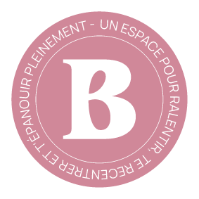 Logo circulaire rose avec un 'B' au centre, entouré de texte en français