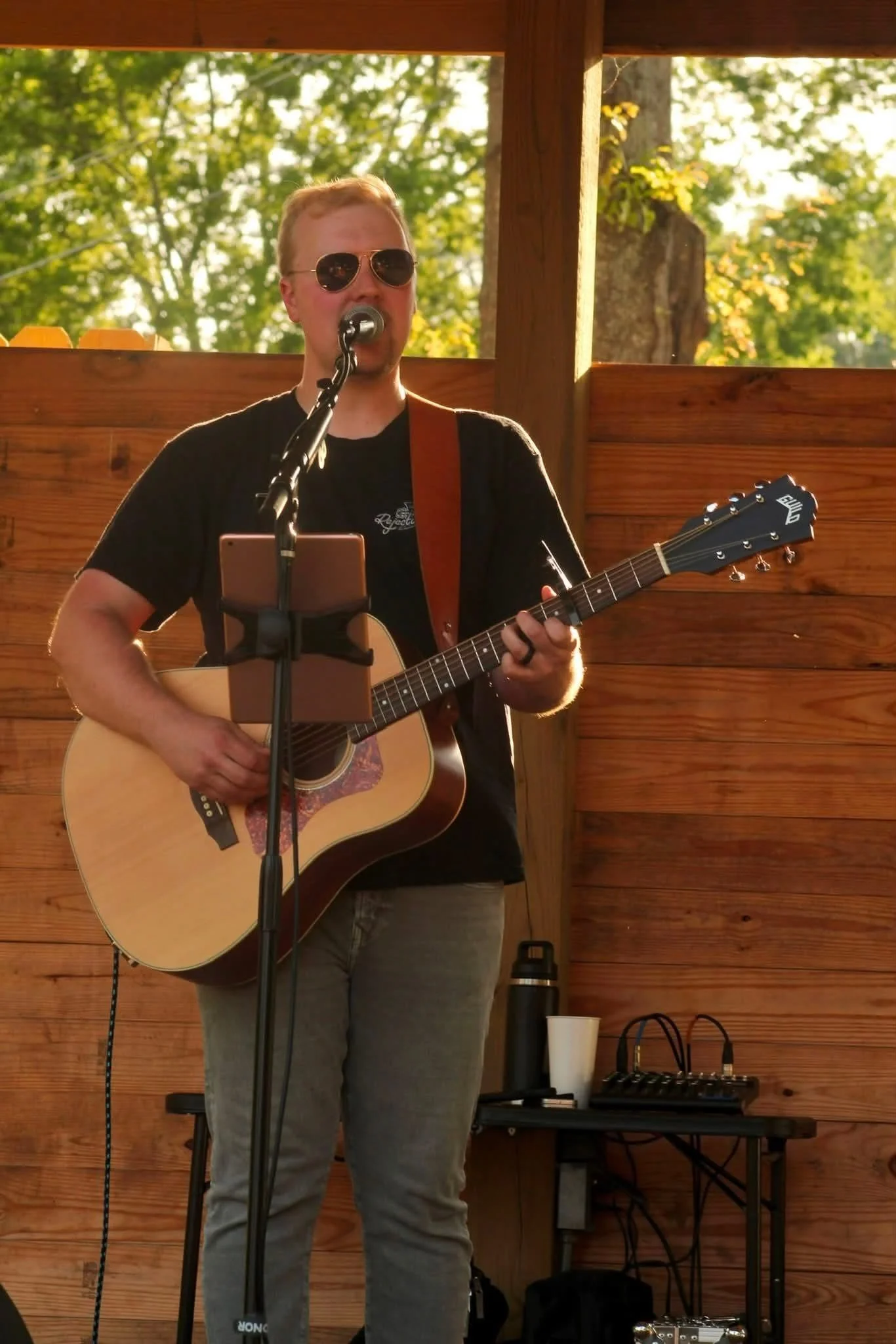Tyler Trusty Live @ Savage Craft